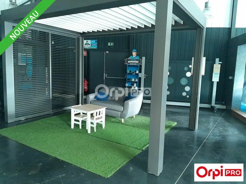 Local commercial dans Valence à louer - Hall d’entrée – Image 3 sur 5