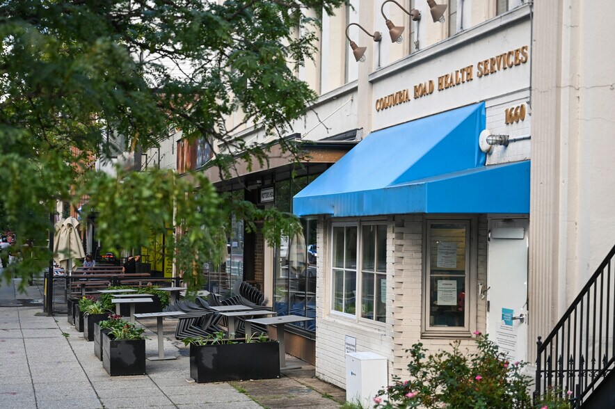 1656-1660 Columbia Rd NW, Washington, DC à louer - Photo de l’immeuble – Image 2 sur 6