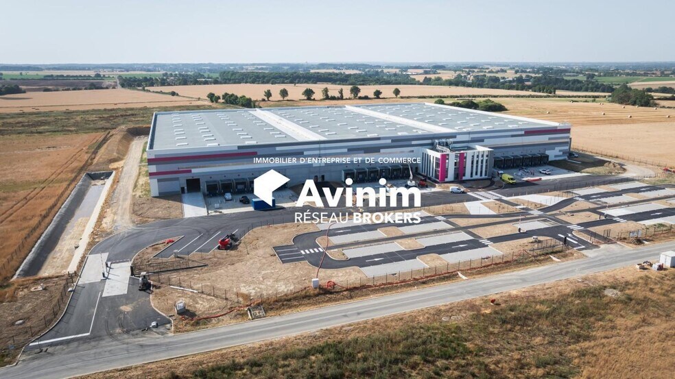 Industriel/Logistique dans Chavagnes-en-Paillers à louer - Photo de l’immeuble – Image 3 sur 14