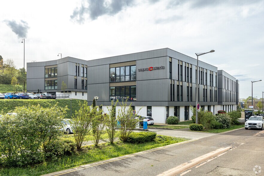 Bureau dans Limonest à louer - Photo de l’immeuble – Image 2 sur 7