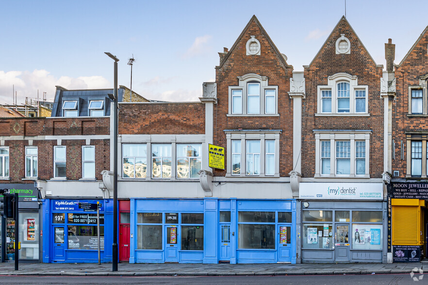 199-201 Wandsworth High St, Londres à vendre - Photo principale – Image 1 sur 3