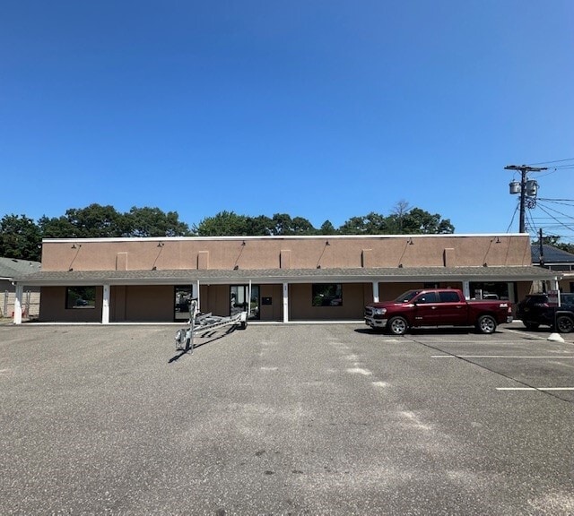 65-71 Sycamore St, Patchogue, NY à vendre - Photo de l’immeuble – Image 1 sur 23