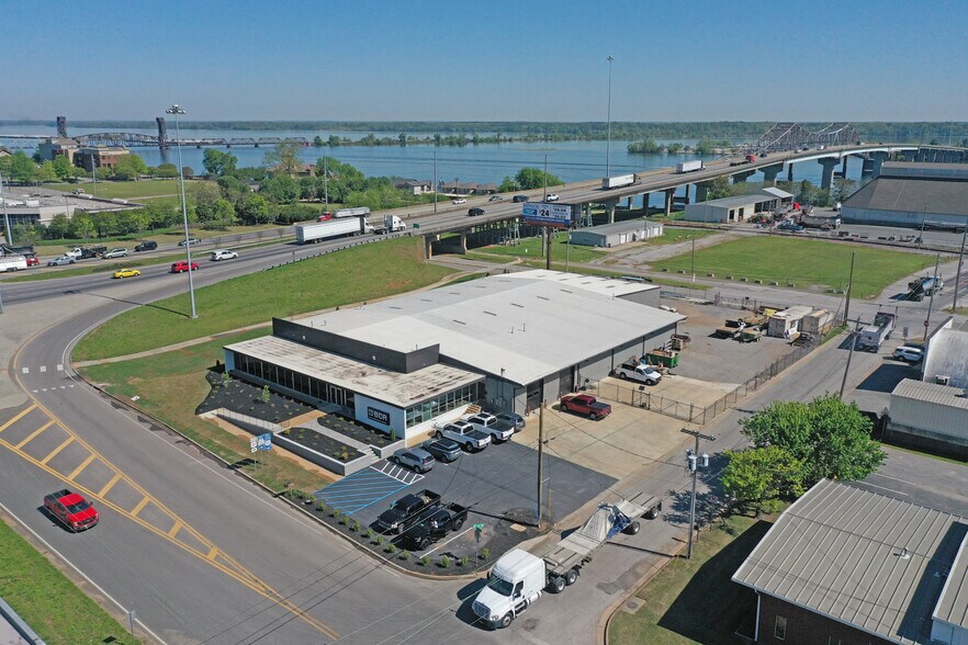 620 Wilson St NE, Decatur, AL à louer - Photo de l’immeuble – Image 2 sur 10