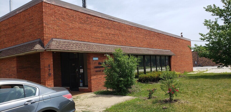 170 Shepard Ave, Wheeling, IL à louer - Photo de l’immeuble – Image 1 sur 3