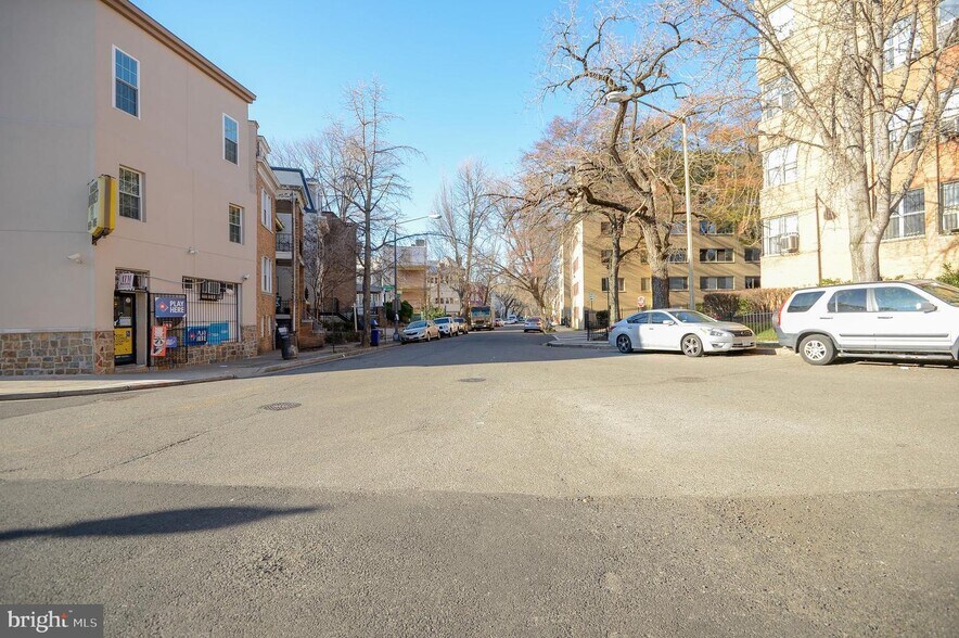 1500 Ogden St NW, Washington, DC à vendre - Photo de l’immeuble – Image 2 sur 28