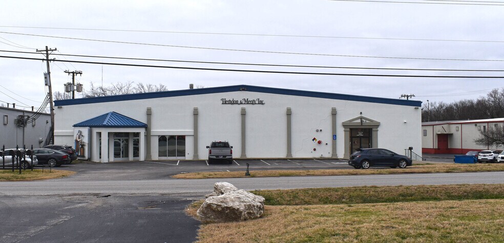 7121 Cockrill Bend Blvd, Nashville, TN à louer - Photo de l’immeuble – Image 3 sur 22
