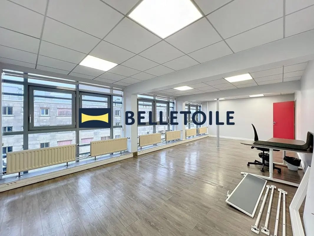 Bureau dans Paris à louer Photo de l’immeuble– Image 1 sur 26