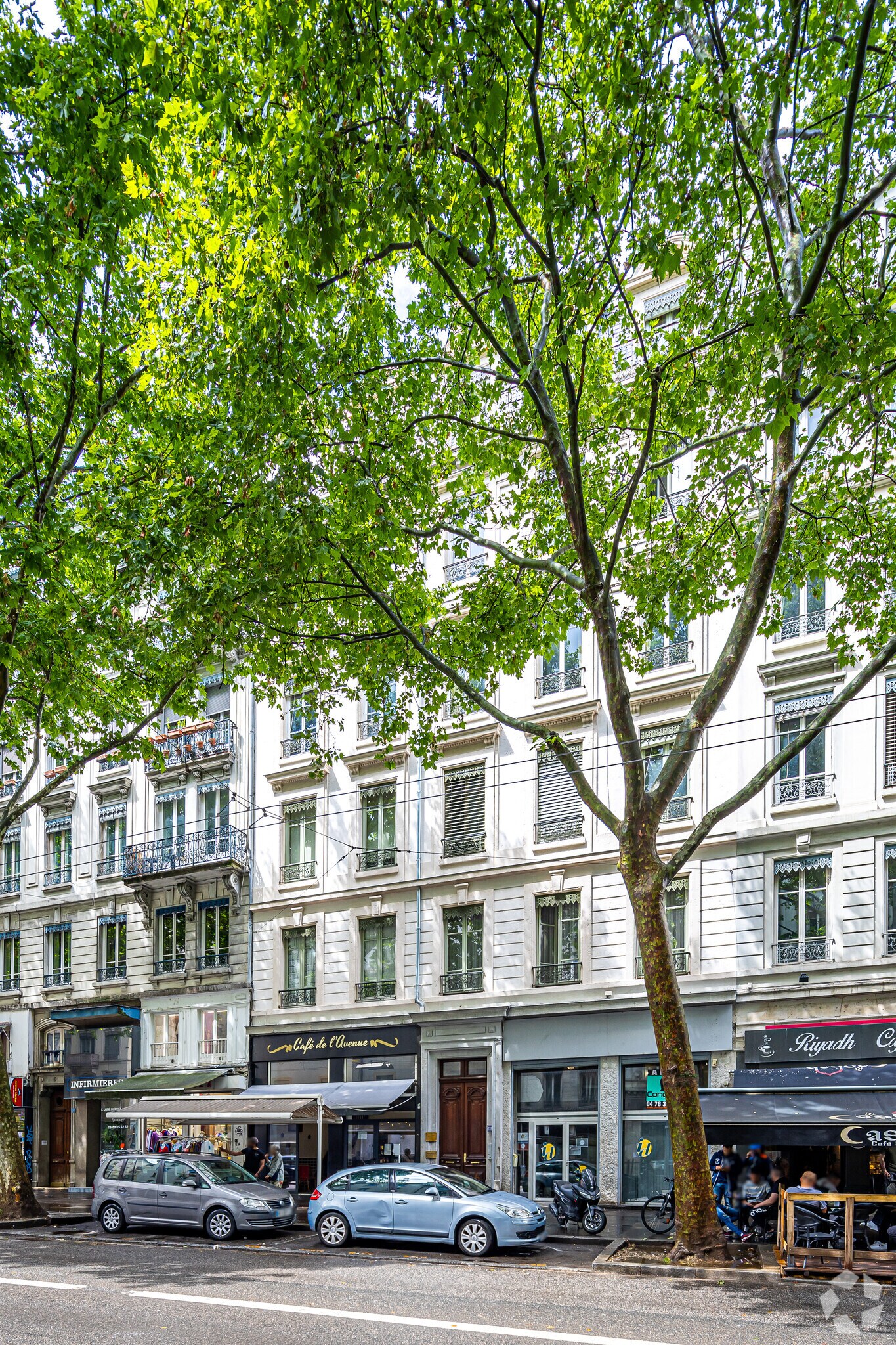 Immeuble residentiel dans Lyon à vendre Photo principale– Image 1 sur 2
