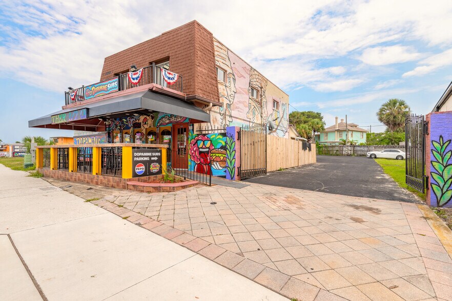 336 E International Speedway Blvd, Daytona Beach, FL à vendre - Photo de l’immeuble – Image 1 sur 33