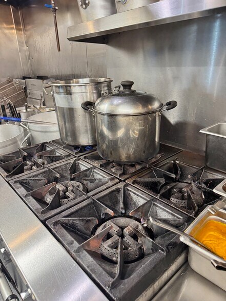 516 S Jackson St, Seattle, WA à louer - Photo intérieure – Image 2 sur 7