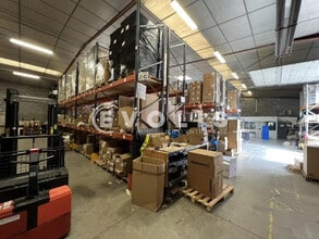 Local d’activités dans Chassieu à louer Photo intérieure– Image 2 sur 15