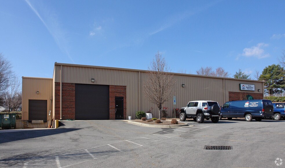 516-518 South Business Park portefeuille de 2 biens à vendre sur LoopNet.fr - Photo principale – Image 2 sur 2