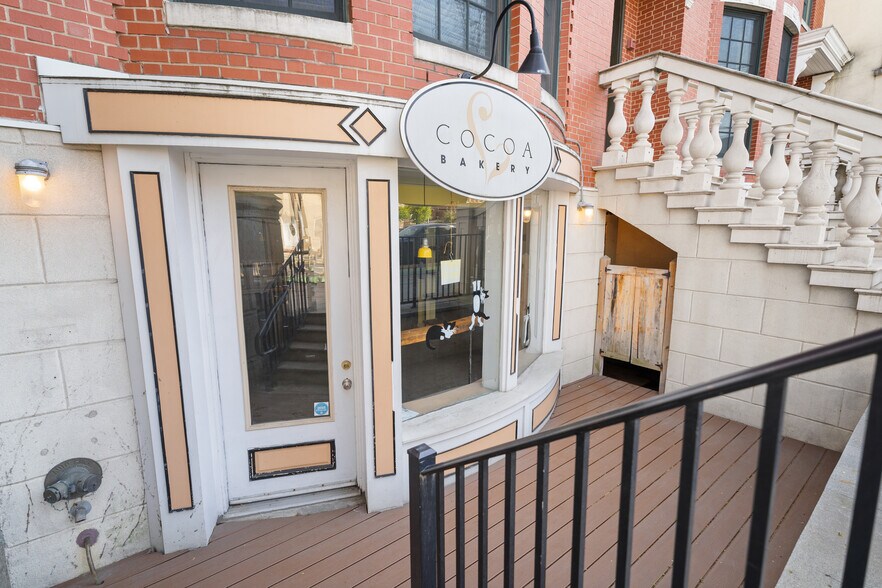 275 Grand St, Jersey City, NJ à louer - Photo de l’immeuble – Image 3 sur 8