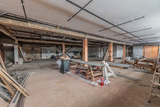 1405 S Flores St, San Antonio, TX à vendre Photo intérieure– Image 2 sur 6