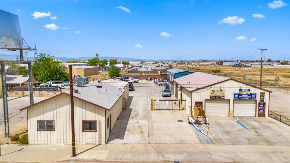 307 W Avenue I, Lancaster, CA à vendre - Photo de l’immeuble – Image 1 sur 25