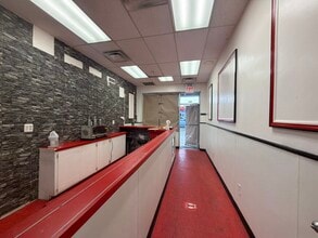 3201-3211 White Plains Rd, Bronx, NY à louer Photo de l’immeuble– Image 2 sur 3