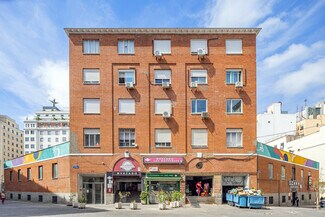 Plus de détails pour Plaza de los Mostenses, 1, Madrid - Local commercial à vendre