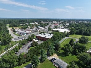 15401 Old Columbia Pike, Burtonsville, MD - VUE AÉRIENNE  vue de carte - Image1
