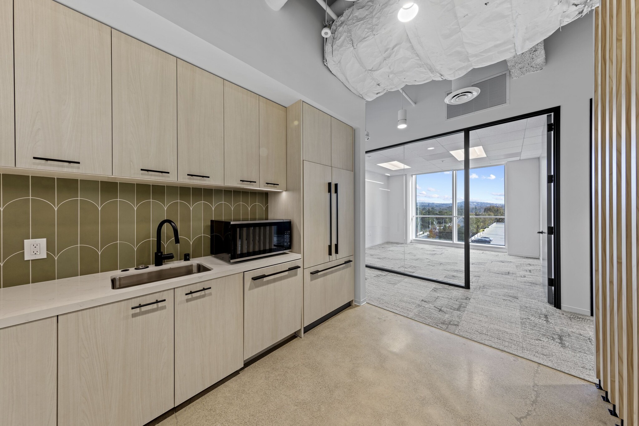 620 Newport Center Dr, Newport Beach, CA à louer Photo intérieure– Image 1 sur 7