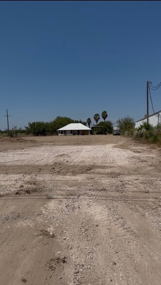 4204 W Mile 3 Rd, Mission, TX à louer - Photo de l’immeuble – Image 1 sur 8