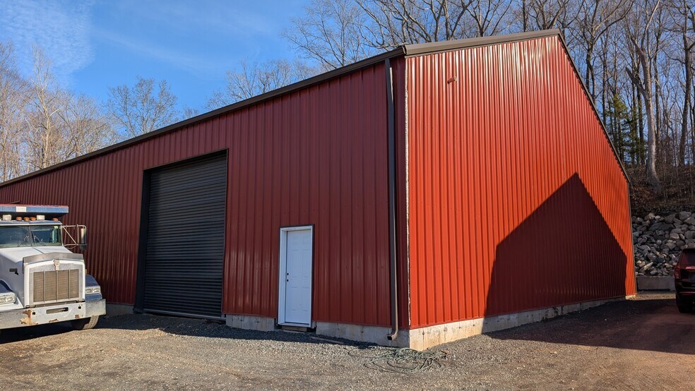 90 Ciro Rd, North Branford, CT à louer - Photo de l’immeuble – Image 3 sur 7
