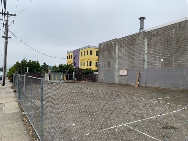 2301 Clement Ave, Alameda, CA à louer - Photo de l’immeuble – Image 2 sur 6