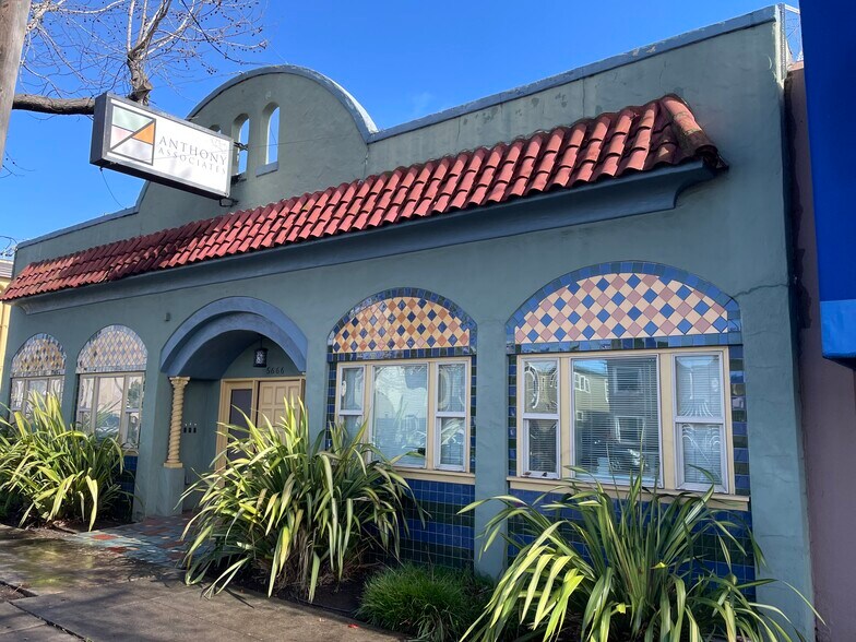 5666 Telegraph Ave, Oakland, CA à louer - Photo de l’immeuble – Image 3 sur 34