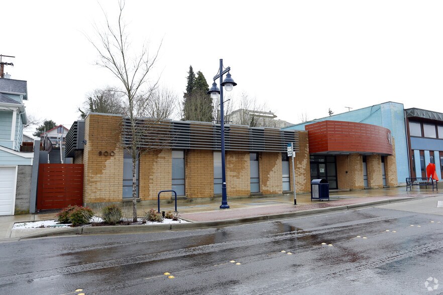 900 Pacific Ave, Bremerton, WA à louer - Photo de l’immeuble – Image 2 sur 2
