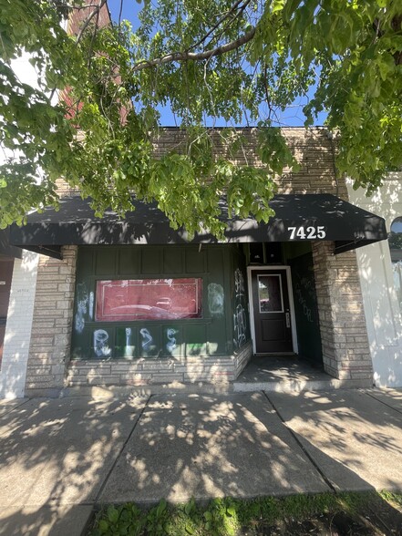 7425-7429 S Broadway, Saint Louis, MO à vendre - Photo de l’immeuble – Image 3 sur 31