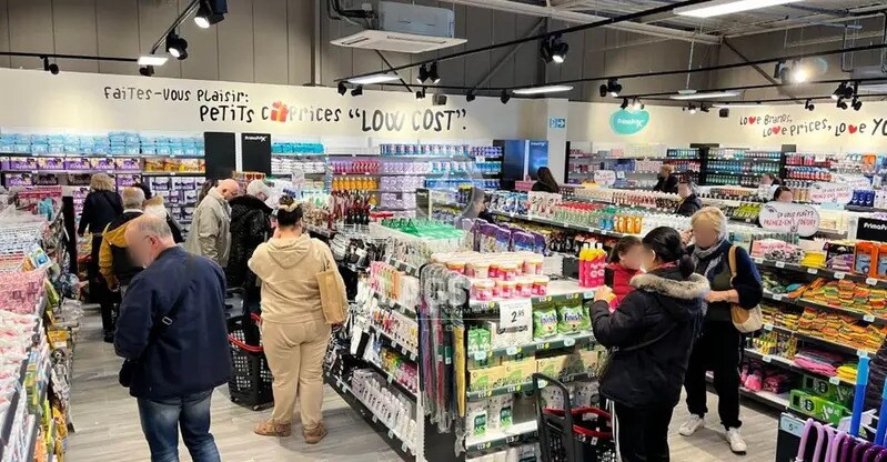 Local commercial dans Pontault-Combault à louer - Photo de l’immeuble – Image 2 sur 5