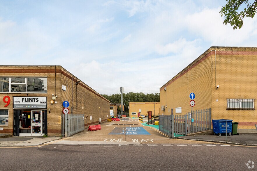 Blackhorse Rd, Londres à louer - Photo de l’immeuble – Image 3 sur 22