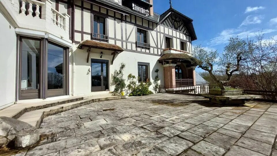 Local d'activités dans Fondettes à vendre - Photo de l’immeuble – Image 2 sur 6