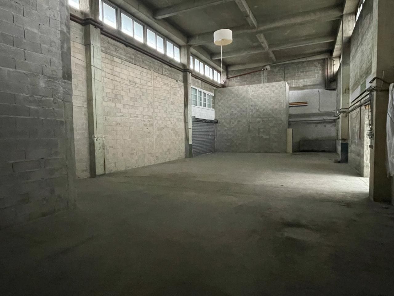 Industriel/Logistique dans Nanterre à vendre Photo intérieure– Image 1 sur 13