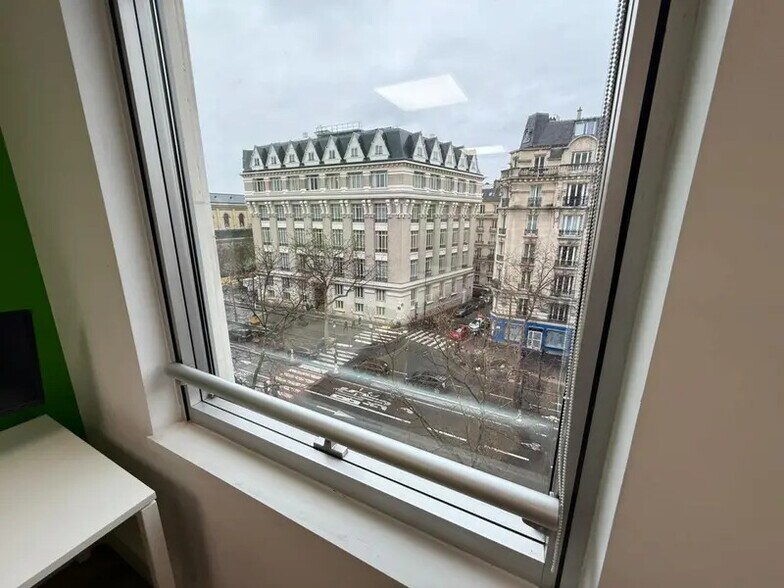 100 Boulevard Du Montparnasse, Paris à louer - Photo de l’immeuble – Image 3 sur 3