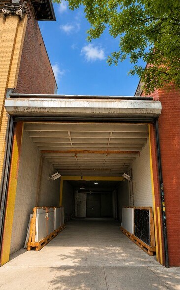 1261 Coney Island Ave, Brooklyn, NY à vendre - Photo de l’immeuble – Image 2 sur 6