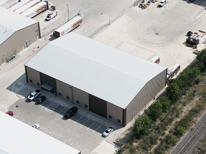 4794 Transportation Way, San Marcos, TX à louer - Photo de l’immeuble – Image 3 sur 12