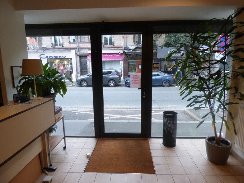 127 Avenue Paul Vaillant Couturier, Vitry-sur-Seine à vendre - Photo de l’immeuble – Image 2 sur 4