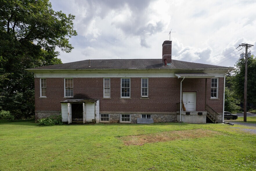 2333 Northwood Ave, Easton, PA à vendre - Photo de l’immeuble – Image 2 sur 14