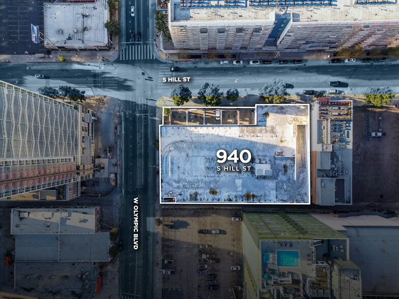 940 S Hill St, Los Angeles, CA à vendre - Photo de l’immeuble – Image 1 sur 9