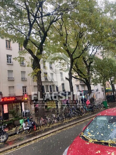 Local commercial dans Paris à louer - Photo de l’immeuble – Image 2 sur 2
