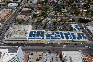 Plus de détails pour 8200-8252 Van Nuys Blvd, Panorama City, CA - Local commercial à louer