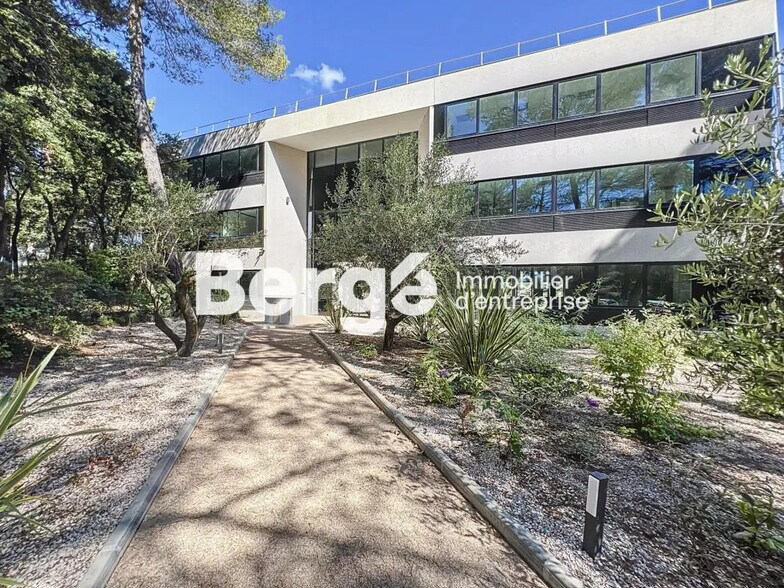 Bureau dans SOPHIA ANTIPOLIS à louer - Photo de l’immeuble – Image 3 sur 18