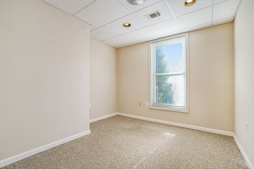 736 Holcomb Bridge Rd, Norcross, GA à louer - Photo de l’immeuble – Image 2 sur 29