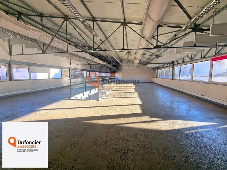 Bureau dans Poitiers à vendre - Photo de l’immeuble – Image 2 sur 6