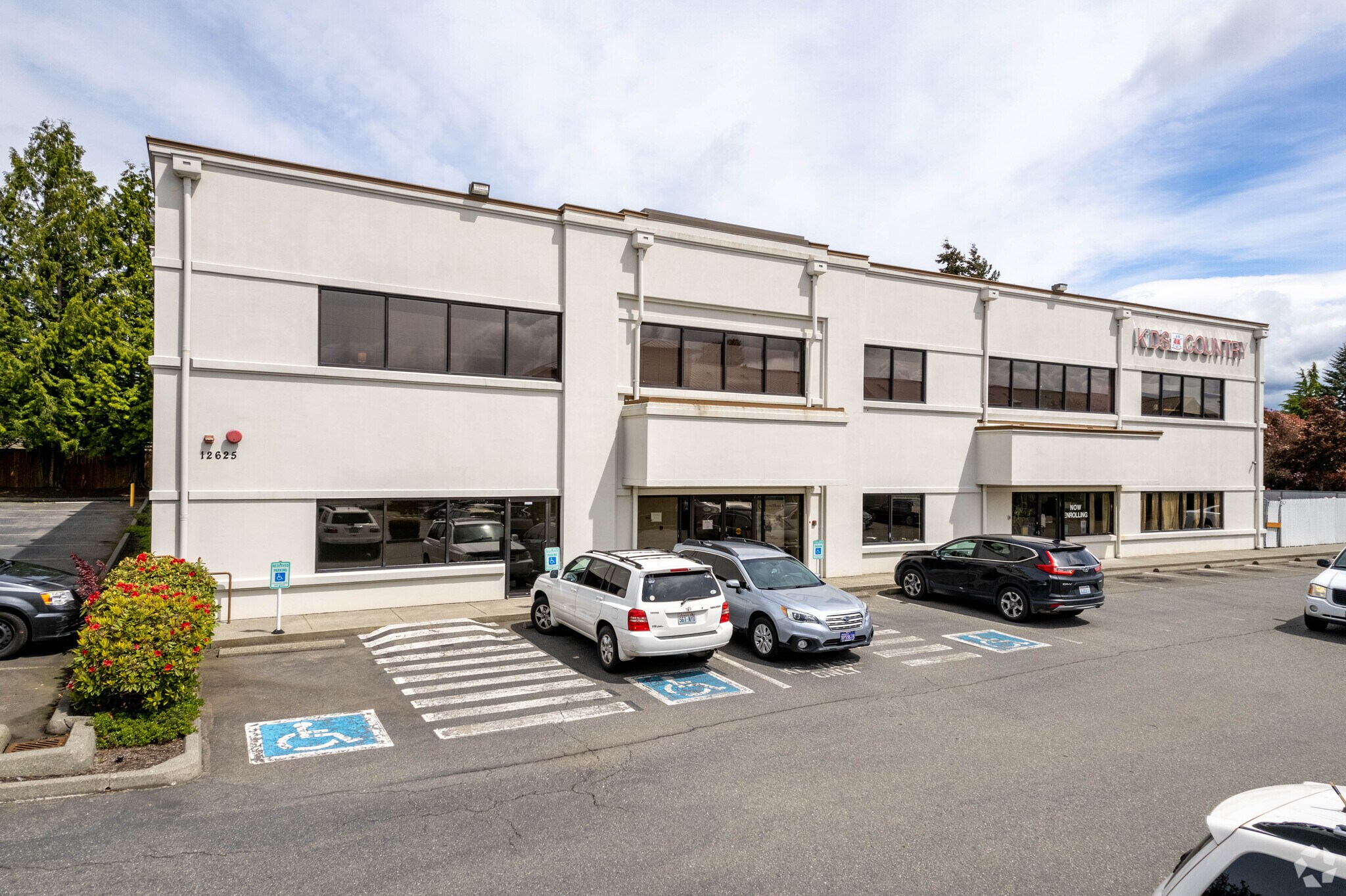 12625 4th Ave W, Everett, WA à louer Photo principale– Image 1 sur 4