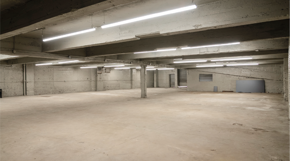 355 E 173rd St, Bronx, NY à vendre - Photo de l’immeuble – Image 3 sur 8