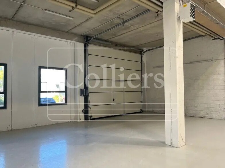 Bureau dans Vitrolles à louer - Photo intérieure – Image 2 sur 7