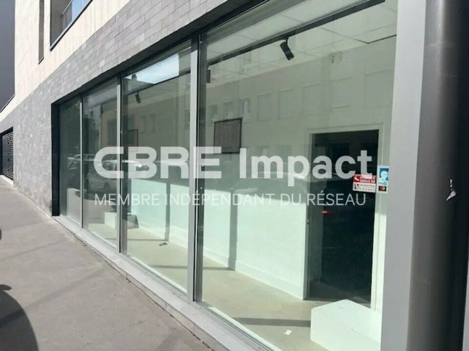 Local commercial dans Reims à louer Photo de l’immeuble– Image 1 sur 10