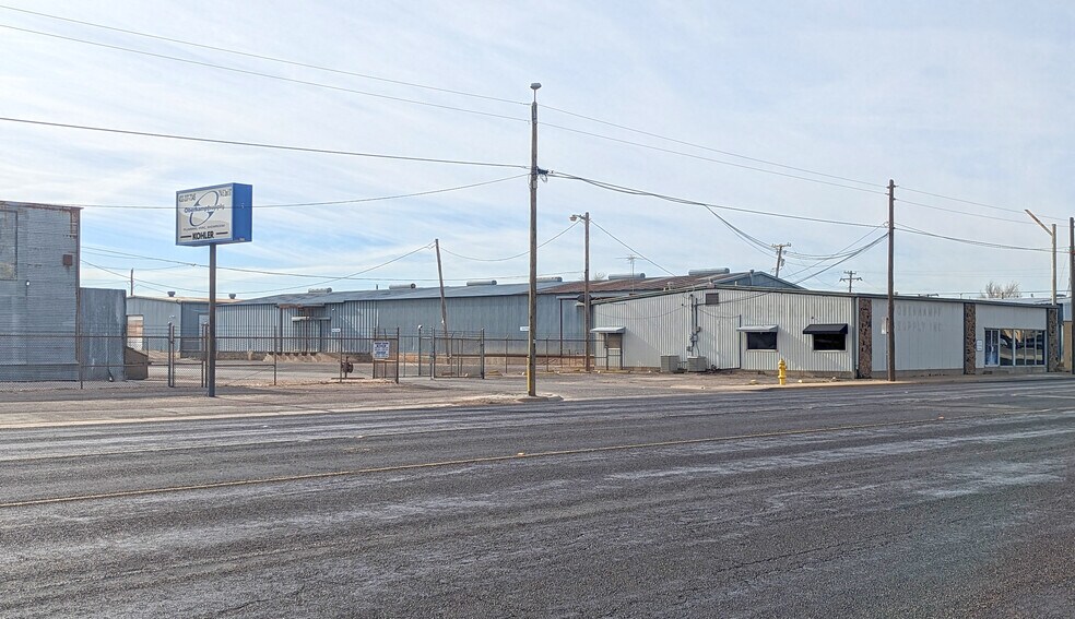 714 E 2nd St, Odessa, TX à louer - Photo de l’immeuble – Image 1 sur 16