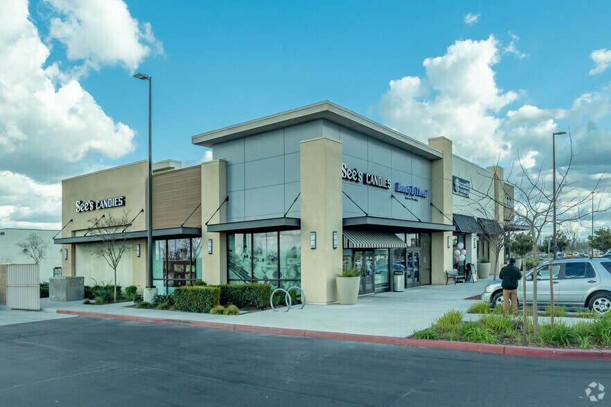 Interstate 5 & Beach Lake Rd, Sacramento, CA à louer - Photo de l’immeuble – Image 3 sur 20